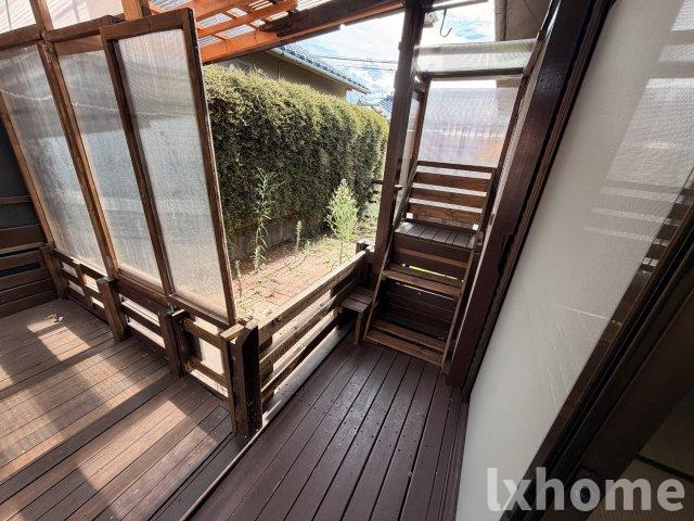 松下住宅貸家のバルコニー|バルコニーがあります