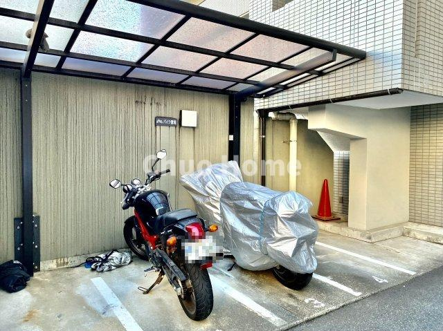 コスモ木場キャナルブリーズのその他共用部分|【バイク置場】最新の空き状況や費用などの詳細は担当スタッフまでお問い合わせください。