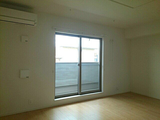 インペリアルライフの居間・リビング