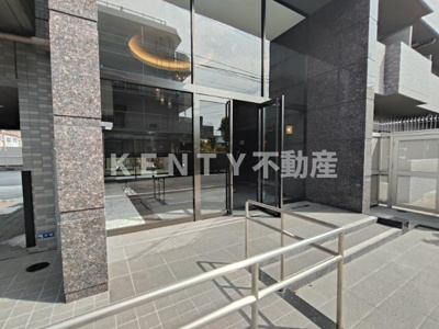 【エントランス】 | ルーブル大鳥居六番館 | 落ち着いたエントランスです