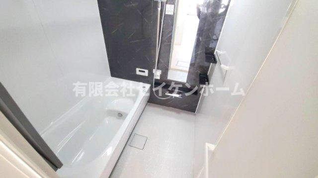 深谷市上柴町東2丁目　1号棟　平屋建て（土地99坪超）の浴室