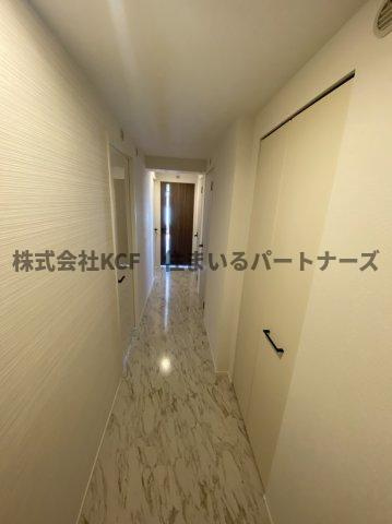 コウジィーコート葉山の玄関|明るい玄関です