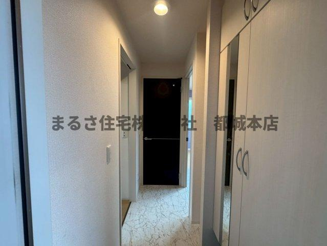 都城市下川東２丁目のアパートのエントランス|A202の写真です