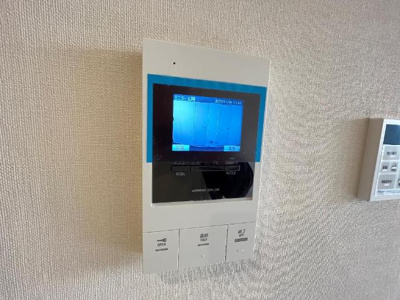 【内装】 | エストレージャ | カメラ付インターホン