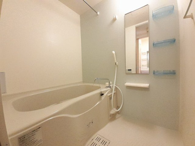 【浴室】 | シエロ・イリーデ | 日々の疲れを癒すお風呂付です