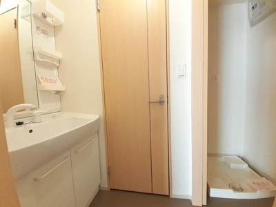 【洗面所】 | シエロ・イリーデ | ゆったりとスペースのある洗面所