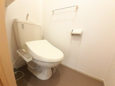 【トイレ】 | シエロ・イリーデ | ゆったりとした空間のトイレです