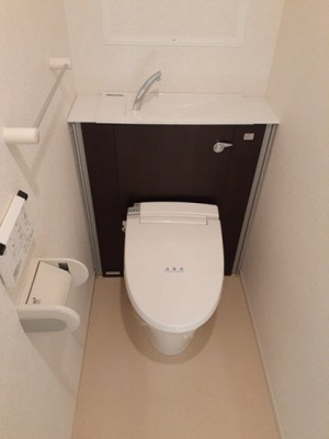 【トイレ】 | ラ・ルーノ１番館 | ゆったりとした空間のトイレです