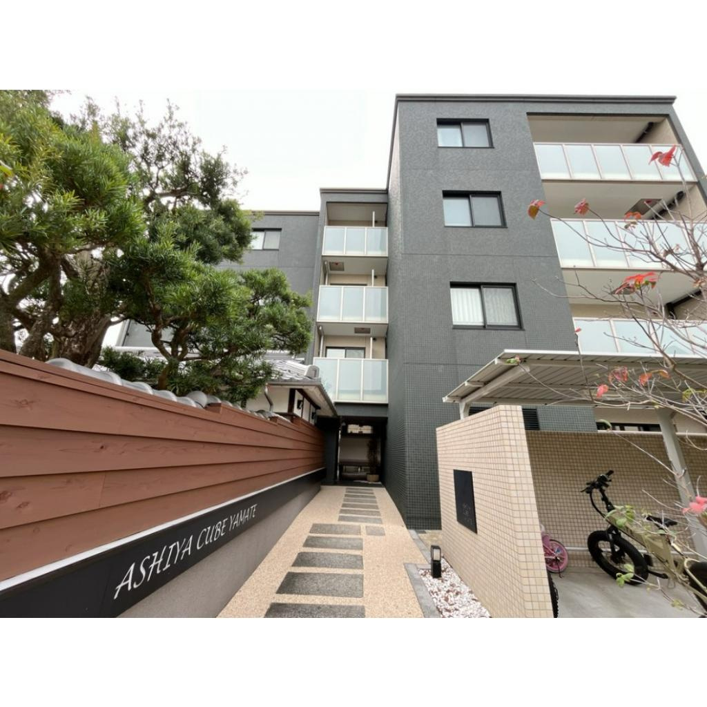 芦屋ＣＵＢＥ山手のエントランス|清潔なエントランスです