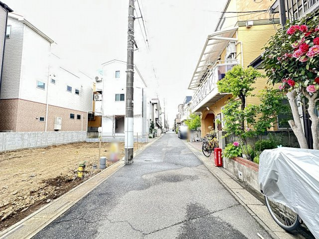 【前面道路含む現地写真】 | 富士見市水谷東2丁目　建築条件無売地　全1区画　(丸井志木店) | 現地（2026年4月）撮影／子育て・生活利便性のバランスが取れた住環境