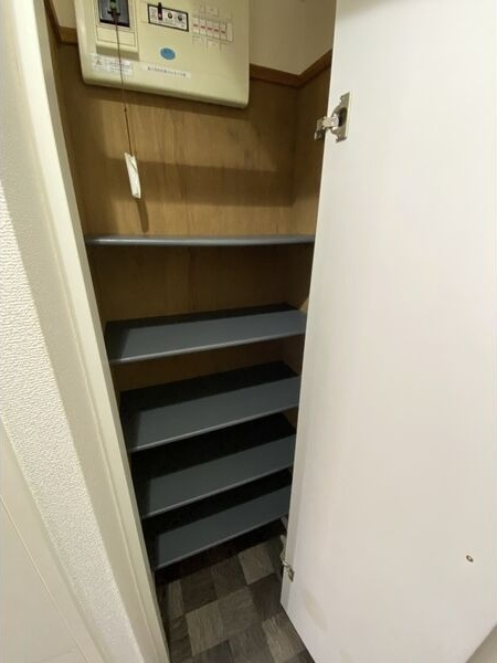 ボヌール津金の玄関|収納豊富です