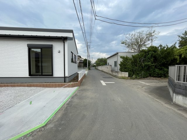 新築戸建・新築建売　太田市第2鳥山中町　鳥之郷小学校・西中学校の前面道路含む現地写真