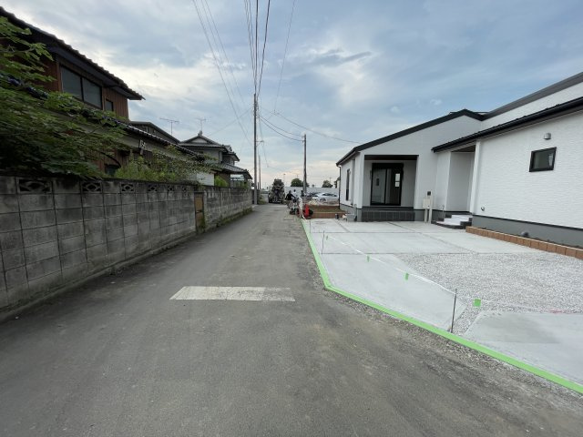 新築戸建・新築建売　太田市第2鳥山中町　鳥之郷小学校・西中学校の前面道路含む現地写真