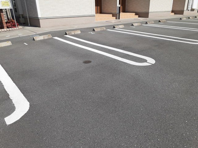 【駐車場】 | ピアチェーヴォレⅡ | 駐車場完備です