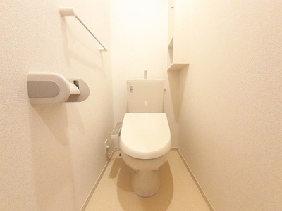 【トイレ】 | ピアチェーヴォレⅡ | トイレです
