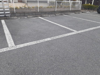 【駐車場】 | ドミールＶ | 駐車場です