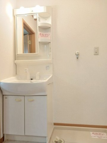 アカシア　Βの洗面所|広い洗面スペース
