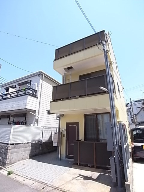 ヒルサイド大倉山の外観