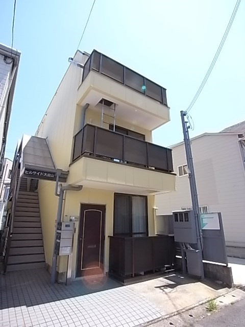 ヒルサイド大倉山の外観