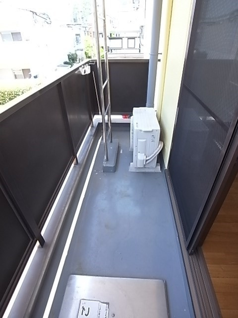 ヒルサイド大倉山のバルコニー