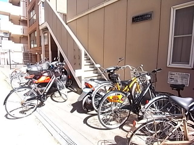 クァトルセゾン六甲道の外観