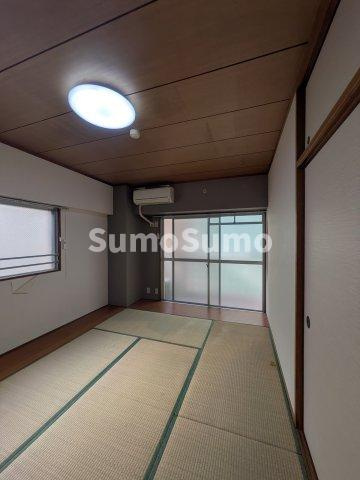 駅東レジデンスの和室