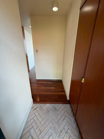エクセレント芦屋の玄関
