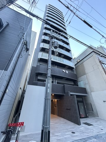 コンフォリア・リヴ大阪本町のエントランス