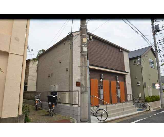 Wood　Space　Okusawaのエントランス