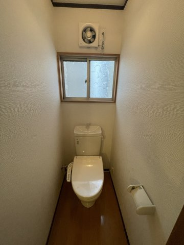 御崎町２丁目貸家のトイレ