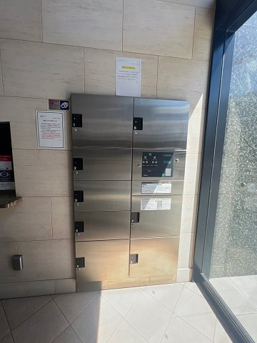 サムティ大阪WESTグランジールのその他共用部分|便利な宅配ボックス完備♪
