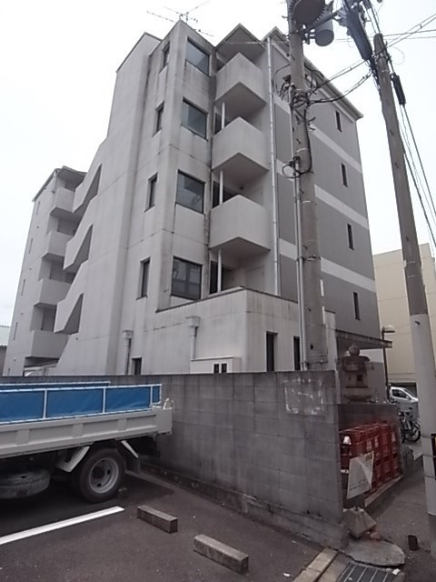 メゾンド花木の外観