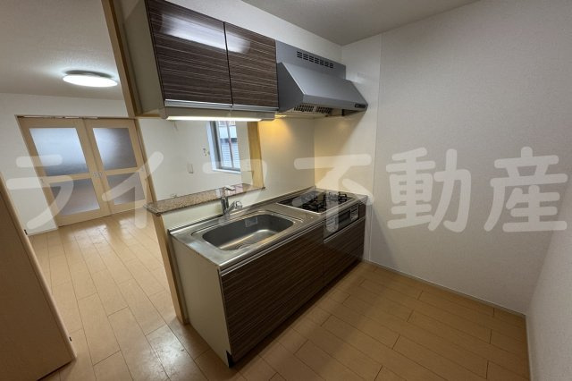 シュヴァル・マランのキッチン|きれいなキッチンです
