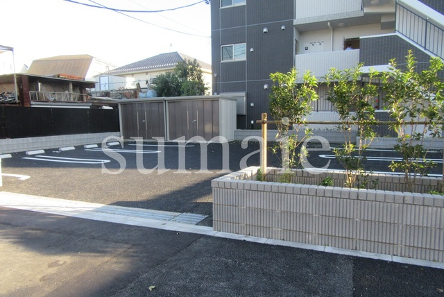 グランドアプティーの駐車場|敷地内に駐車場あります♪