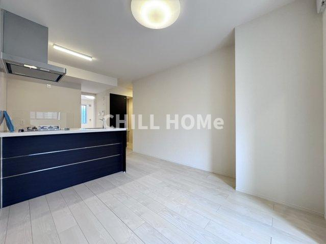 クイーンズタウンの居間・リビング|当社、チルホームのHPもご覧ください(^^)/物件情報多数♪