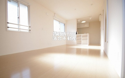 【寝室】 | ルミナーレ町田 | 落ち着いた色調のお部屋