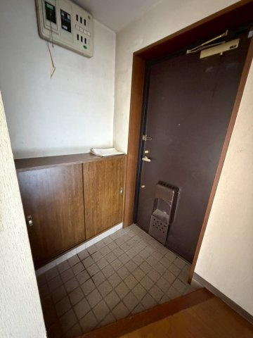 クレスト白鳥の玄関