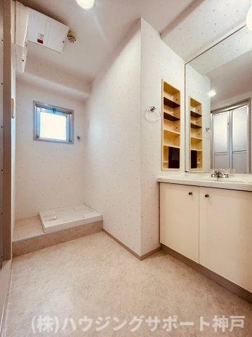 カンパーナ明石の洗面所