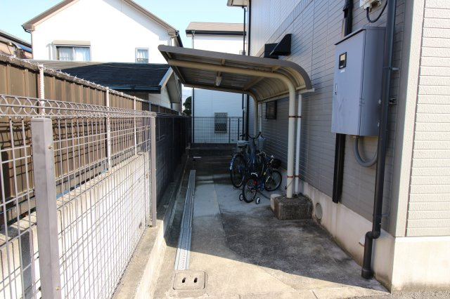 【その他共用部分】 | カルム | ☆屋根付き駐輪場☆