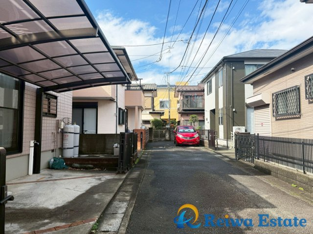 売地　高座郡寒川町倉見の前面道路含む現地写真