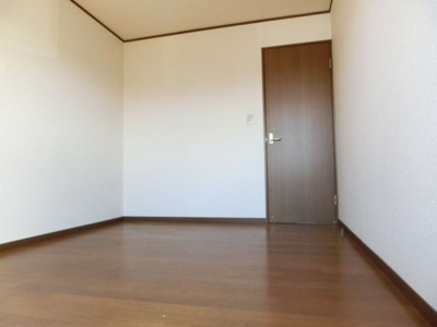 【洋室】 | 栄ハイツ | ※同タイプの別の部屋の写真です。