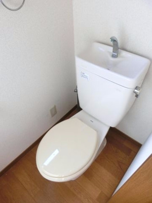 【トイレ】 | 栄ハイツ | ※同タイプの別の部屋の写真です。
