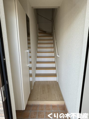 【玄関】 | グランディール枝堀Ｂ | 反転タイプのお部屋です（現況を優先します）