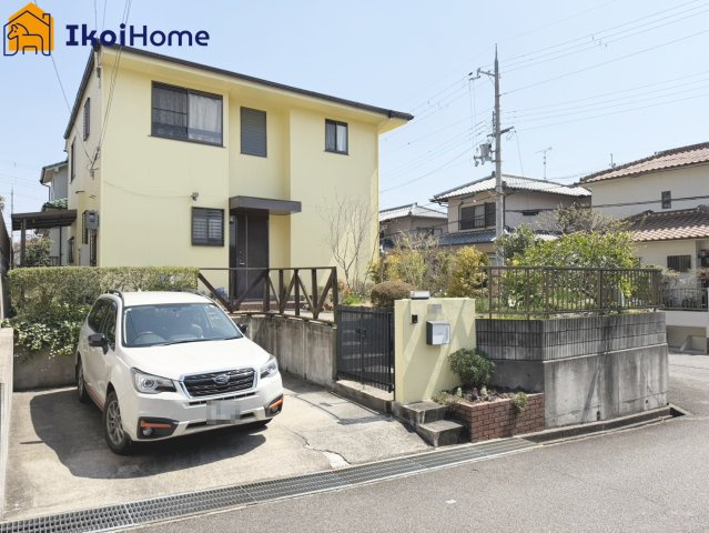 神戸市西区美穂が丘5丁目　中古戸建の駐車場|●年中無休：当日予約可●お車並列で2台駐車可能！※車種による