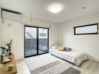 【洋室】 | コンフォート川口 | ※家具・小物はイメージです