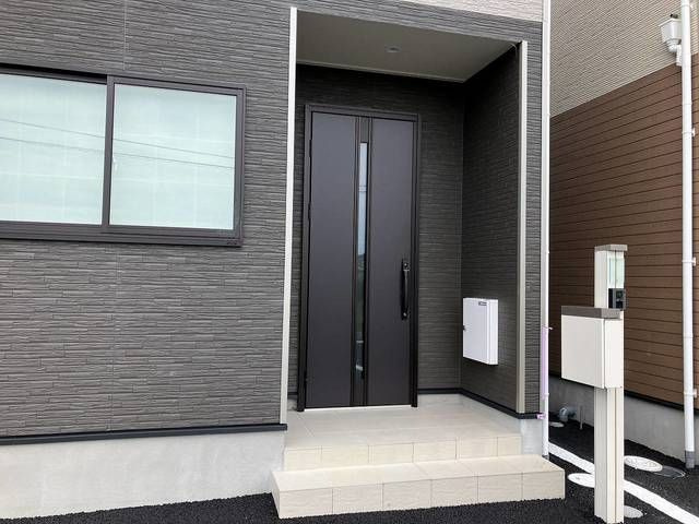 クレイドルガーデン沼津市青野　第８　１号棟のエントランス