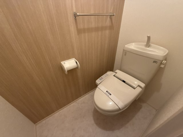 グランモア航　Ａ棟のトイレ