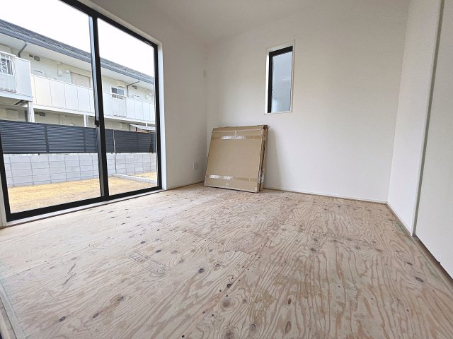 新築戸建・新築建売　郡山市安積町長久保三丁目　安積第三小・安積第二中の和室|リビングのすぐ隣にあるのでお子様のお昼寝や遊び場として最適！