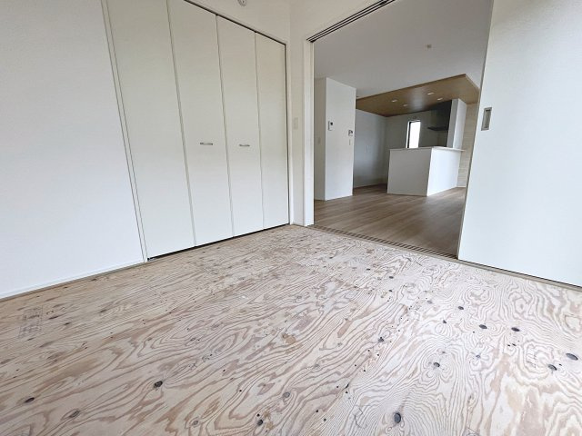 新築戸建・新築建売　郡山市安積町長久保三丁目　安積第三小・安積第二中の和室|4.5帖の和室　畳はこれから入ります！