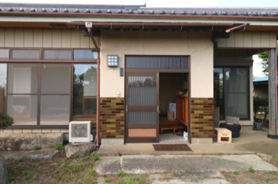【玄関】 | 桜川市真壁町原方6DK中古住宅